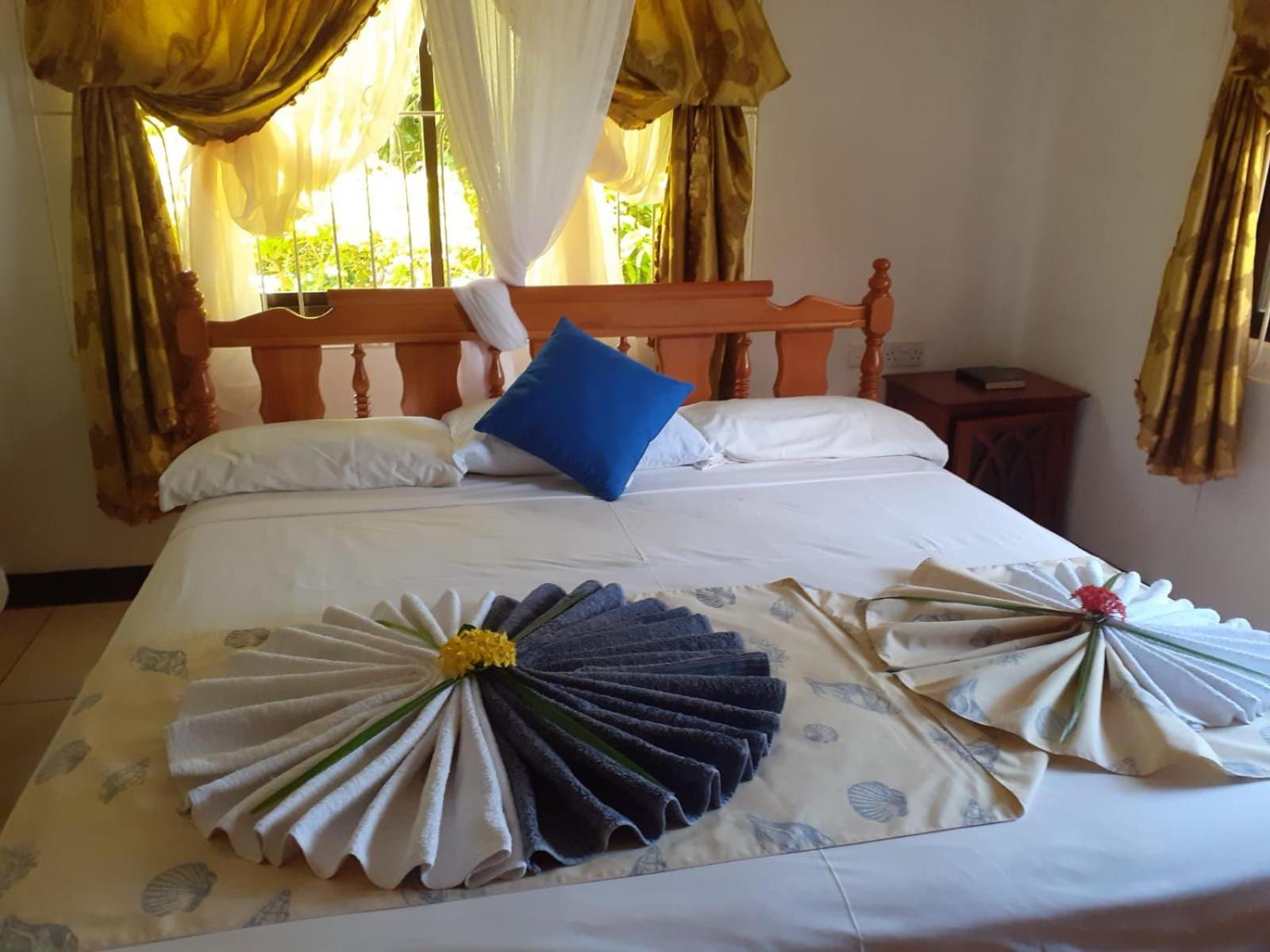 Gigi'S Self Catering Apartment Port Glaud Zewnętrze zdjęcie